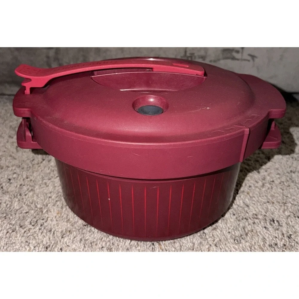 Tupperware used please